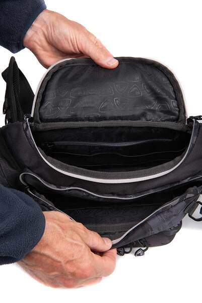 Fox Rage Camo Voyager Belt Bag (Incl. Tacklebox)