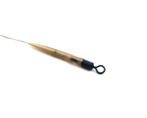 PB Products Line Aligner Rig Bajo de Línea para Carpa (25lb)