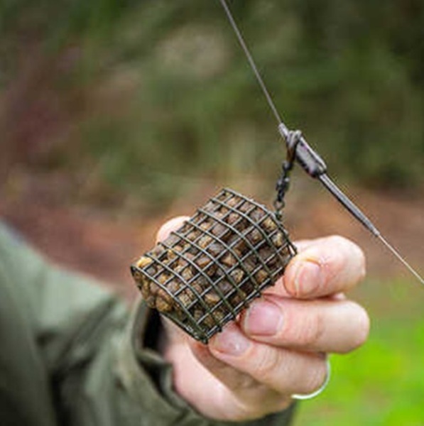 Korum River Cage Feeder Small Alimentador