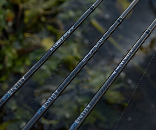 Cresta Identity Pro Superior Feeder 320 3,2m 15-30gr 2+3sec 138cm 169gr