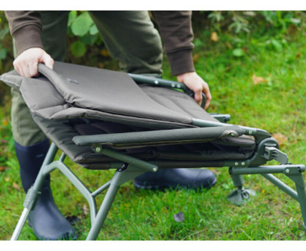 Strategy Throne 61 Chair