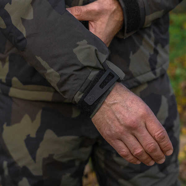 Avid Carp Arctic 50 Camo Thermo Suit